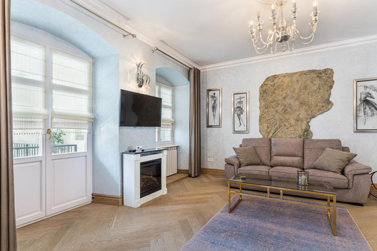 Krone Apartment Braşov Eksteriør bilde