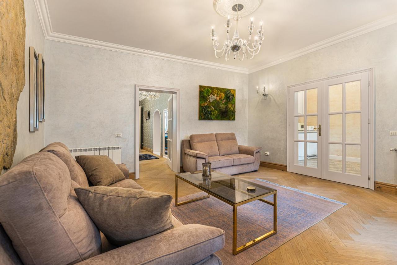 Krone Apartment Braşov Eksteriør bilde